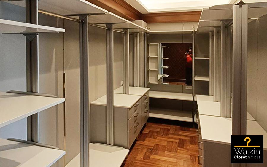 Walk in Closet - U Shape Melamine สีเทาอ่อน