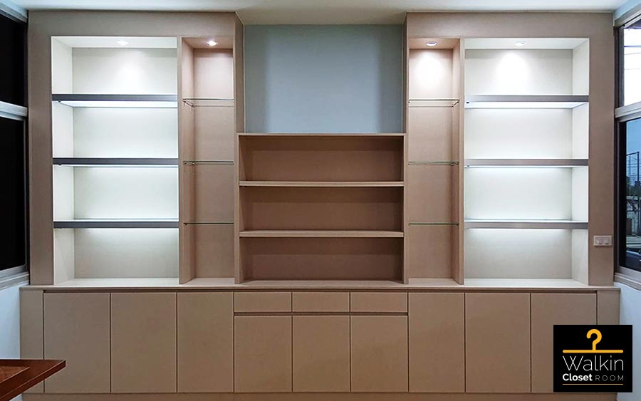 ตู้โชว์ Built-in โครงปาติเกิล กันชื้น เคลือบ Melamine สี Gain